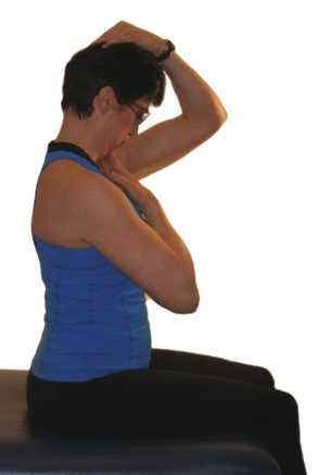 後頭部のストレッチ